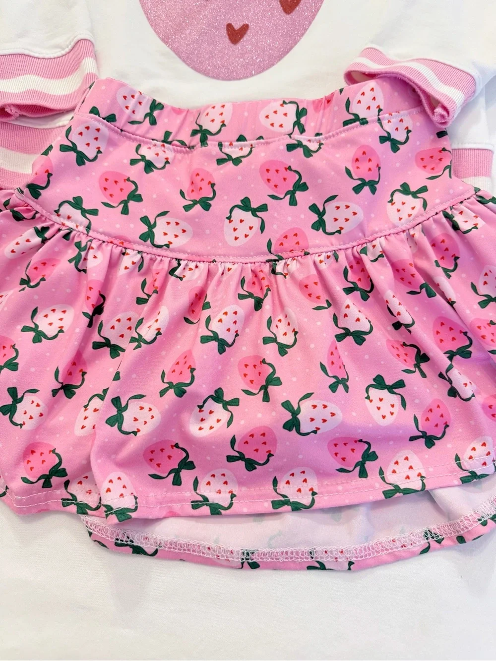 Azarhia Girls' Strawberry Skort with Matching Skirt & Built-in Shorts (YS 6/7)